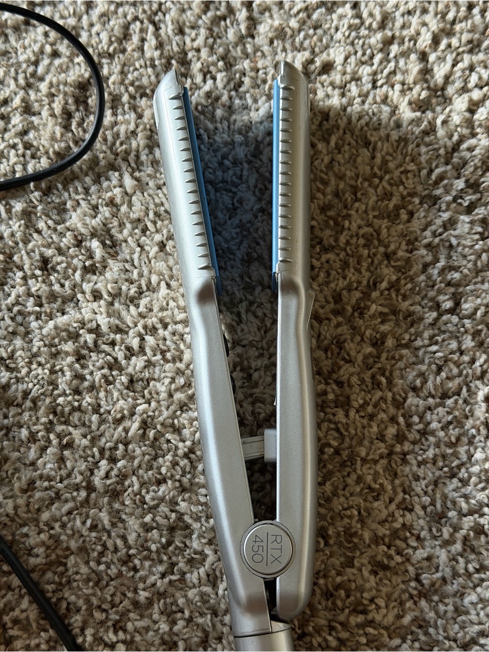 Bio Ionic Silver Flat Iron with Blue Ceramic Plates - Picture 3 of 6